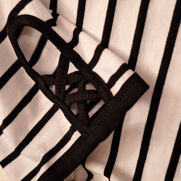 Guess Tee Size L - Picture 5 of 7